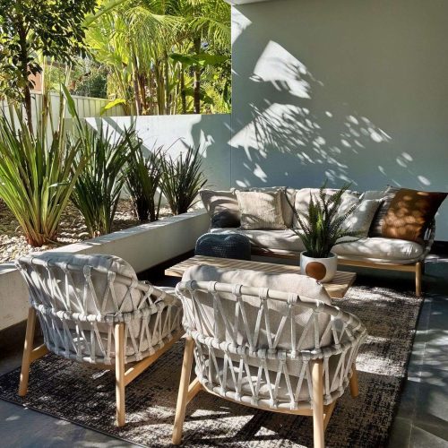 outdoor home staging